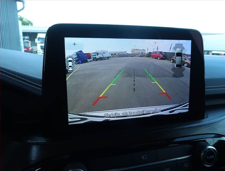 Ford Kuga (2023) Vignale 2.5 Hybrid - fotka 19 z 27