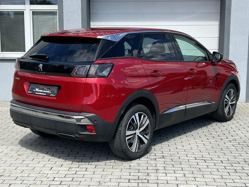Peugeot 3008 (2022) 1.5 HDI 130K AUT ALLURE ČRNOVÉ - fotka 4 z 23