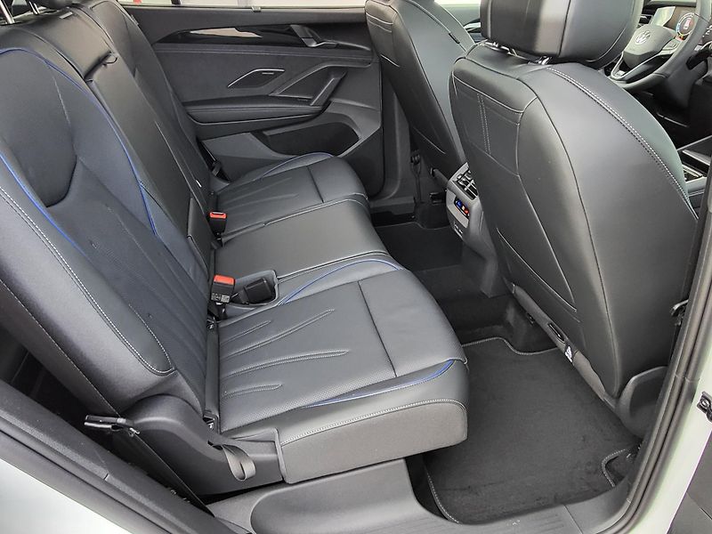 Volkswagen Tayron (2026) R-Line People 2,0TDI 142kW 4MO - fotka 27 z 29