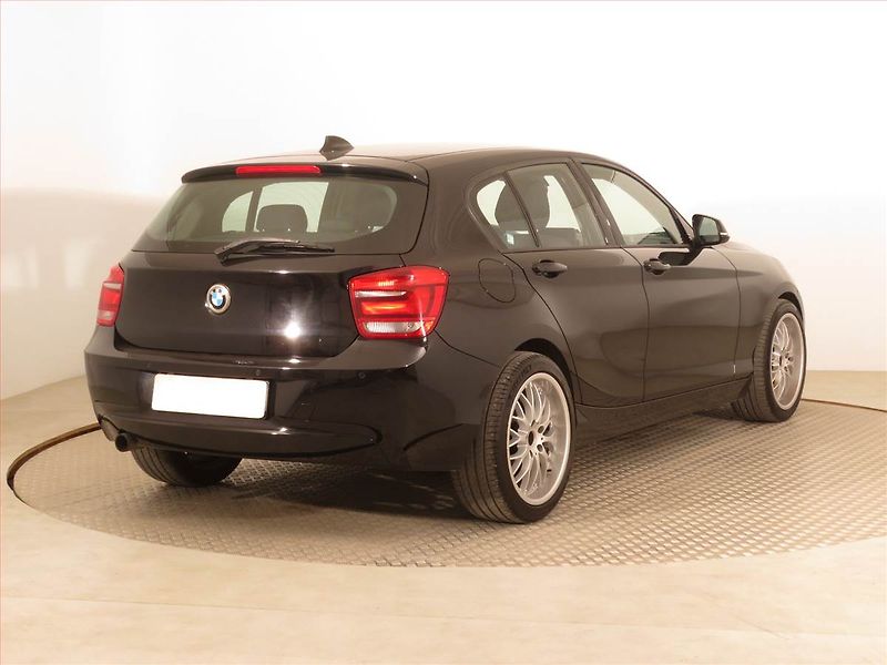 BMW Řada 1 (2012) 116d, Serv.kniha, Navi - fotka 5 z 16
