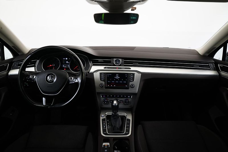 Volkswagen Passat - fotka 6 z 6