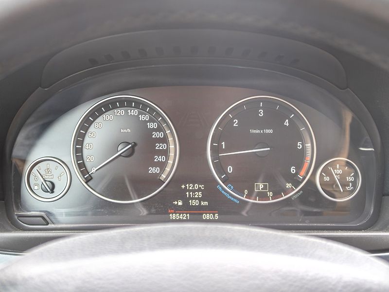 BMW Řada 5 (2012) 3.0D – NOVÉ V ČR - fotka 24 z 55