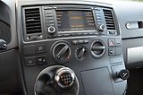 Volkswagen Multivan (2007) 2.5 TDi 128kW 4MOTION / TAŽNÉ - náhled 27