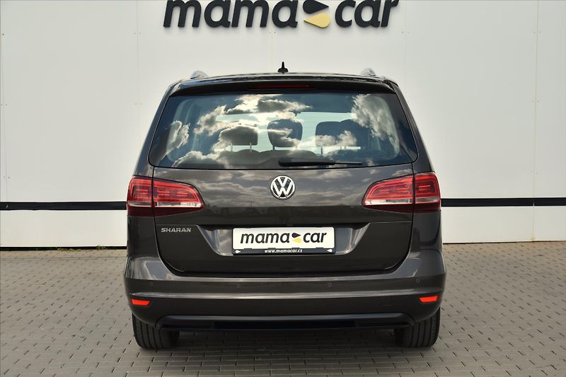 Volkswagen Sharan 2.0TDI 110kW HIGHLINE 1MAJ. ČR - fotka 6 z 25