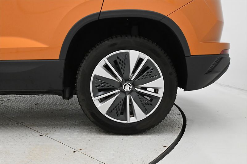 Škoda Karoq 1,5 TSI 110 kW DSG Ambition Zá - fotka 31 z 31