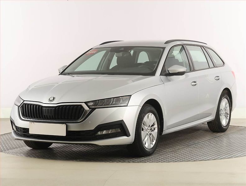 Škoda Octavia (2023) Ambition 2.0 TDI, digi klima - fotka 2 z 24