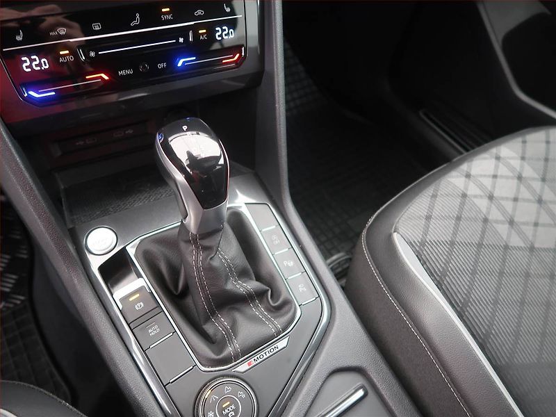 Volkswagen Tiguan Allspace (2021) R-Line 2.0 TDI - fotka 13 z 20