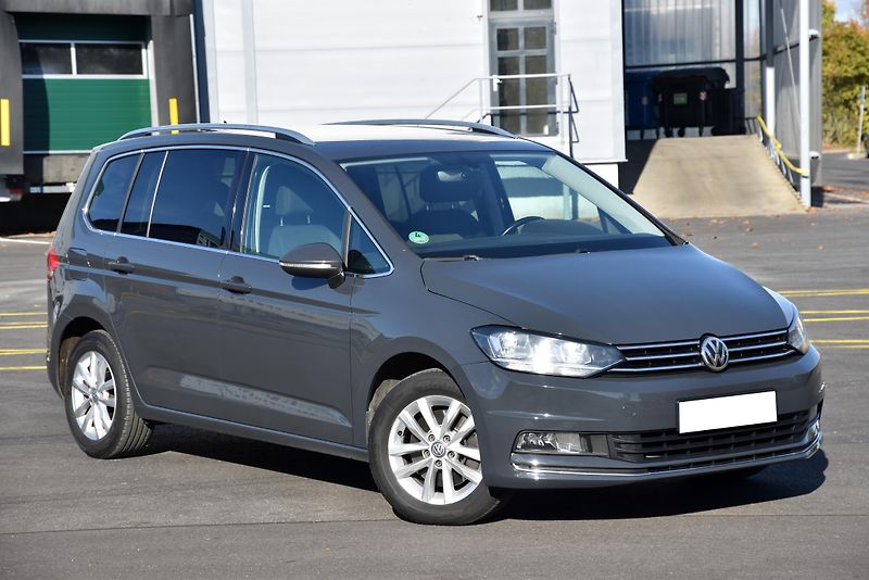 Volkswagen Touran 1.6 TDi 6st COMFORTLINE,7 MÍST - fotka 1 z 50