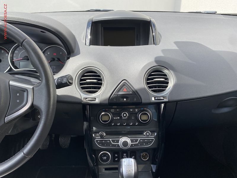Renault Koleos (2011) 2.0 dCi 4x4, Kůže, navi - fotka 12 z 19