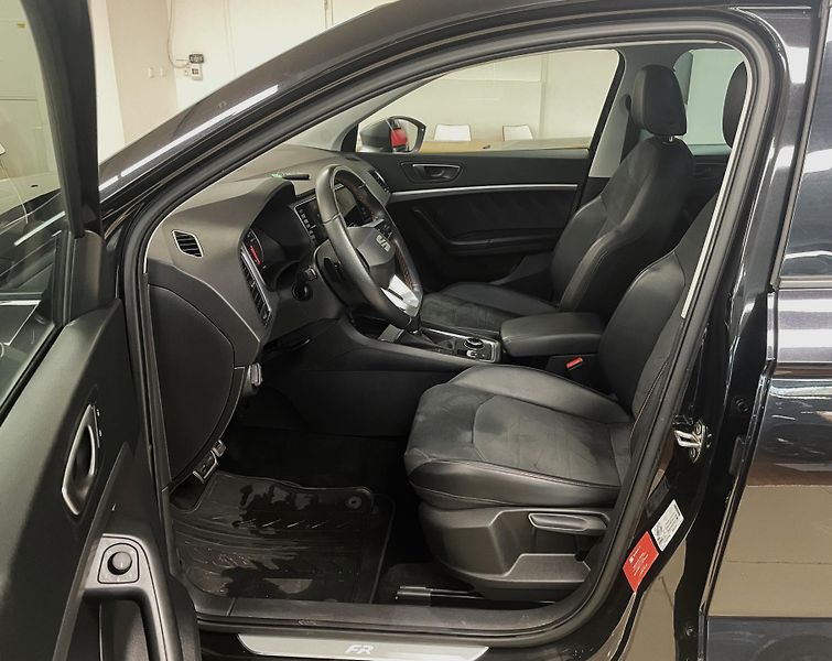 Seat Ateca 2.0TDI 4WD FR DSG, ČR, 1.MAJ. - fotka 11 z 33