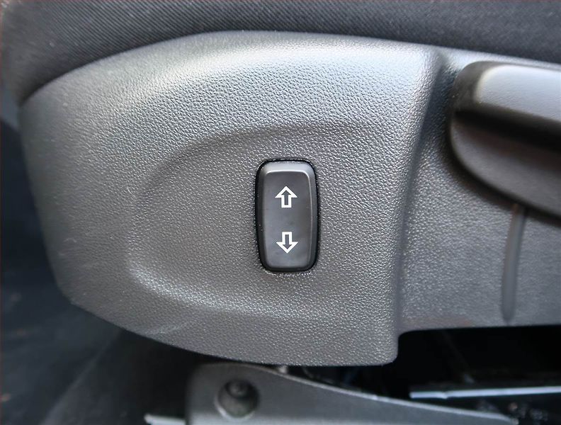 Opel Insignia (2020) 2.0 Turbo , Automat - fotka 23 z 23