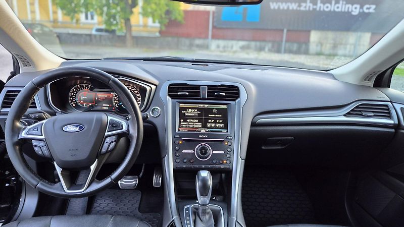 Ford Mondeo (2016) 2.0 TDCi Bi-Turbo 154 kW - fotka 13 z 25