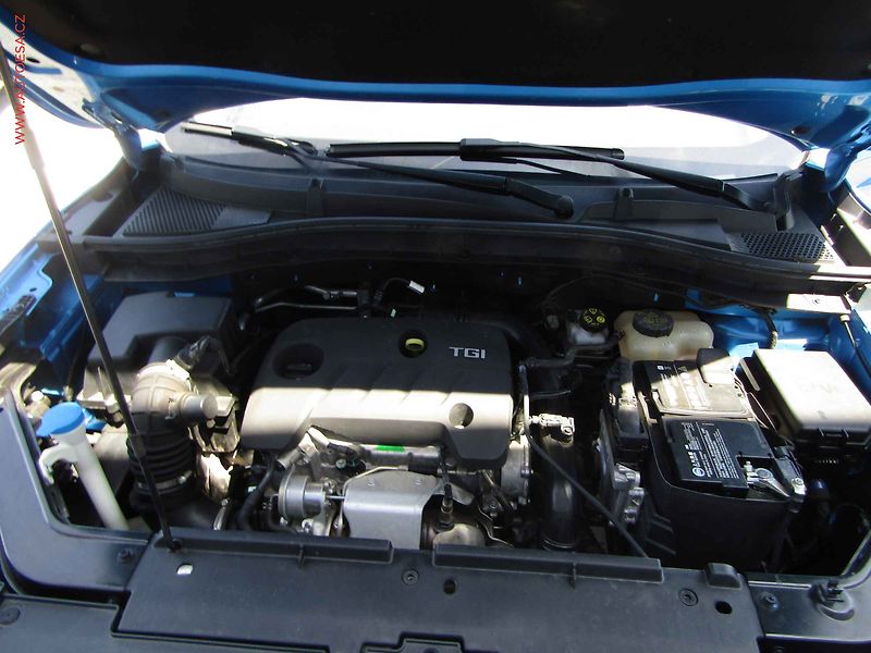 MG ZS (2022) 1.0 TGi, ČR, Exclusive - fotka 19 z 21