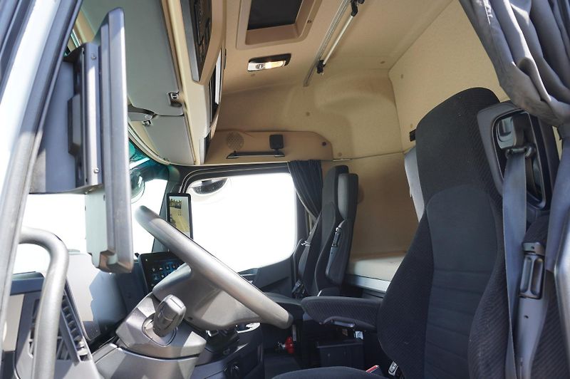 Mercedes-Benz Actros (2023) L 3552 8x4 / 2023 / 76 T GVM - fotka 12 z 24