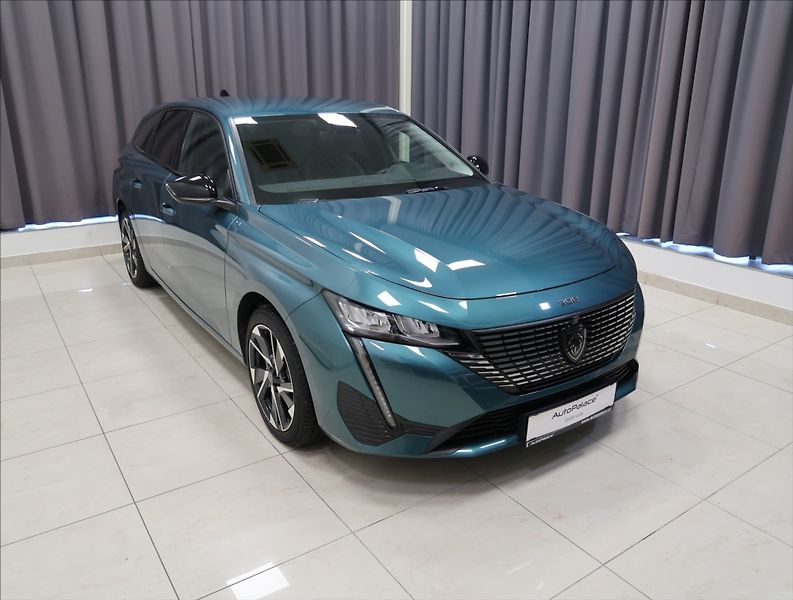Peugeot 308 1,2 PT AT ALLURE NAVI KAMERA - fotka 3 z 42
