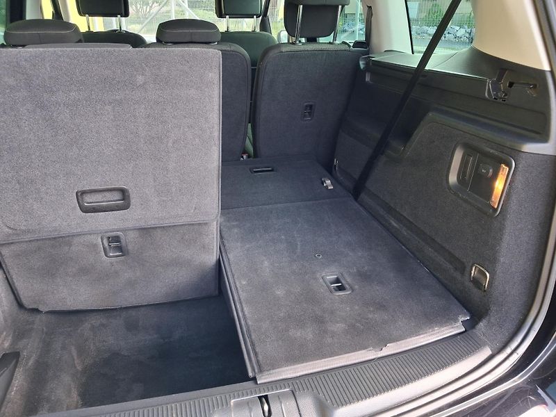 Volkswagen Sharan (2016) 2,0TDi NAVI  DSG  BEZ KOROZE ! - fotka 15 z 39