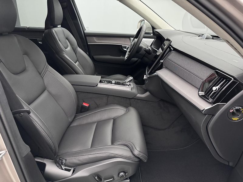Volvo XC90 (2026) B5 AWD AUT BRIGHT ULTRA 7míst - fotka 29 z 29