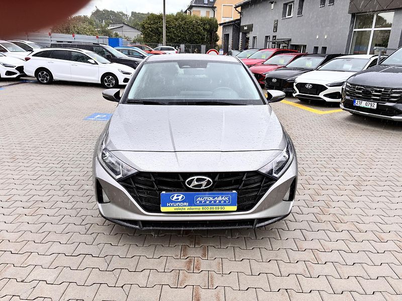 Hyundai i20 1.2i 62kW COMFORT REZERVACE - fotka 2 z 28
