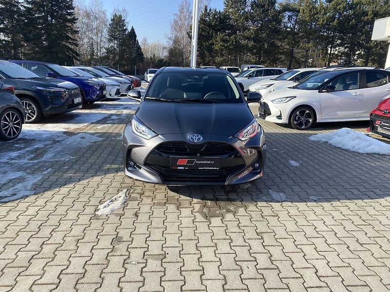 Toyota Yaris 1.5 Hybrid 116 CVT Style - fotka 2 z 24