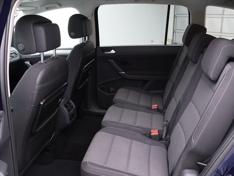Volkswagen Touran 1,6 TDI 81kW Navi Tažné - fotka 13 z 34