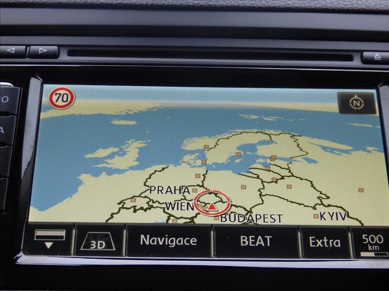 Volkswagen Sharan 2,0 TDI,Digi Klima,Navigace  H - fotka 40 z 67