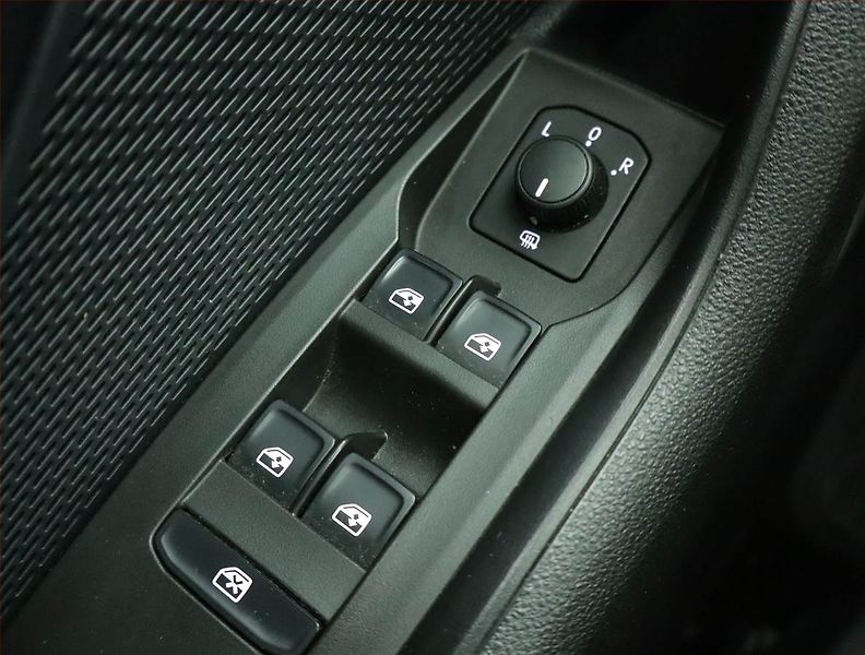 Škoda Octavia (2022) Ambition 2.0 TDI, ČR,1.maj - fotka 15 z 16