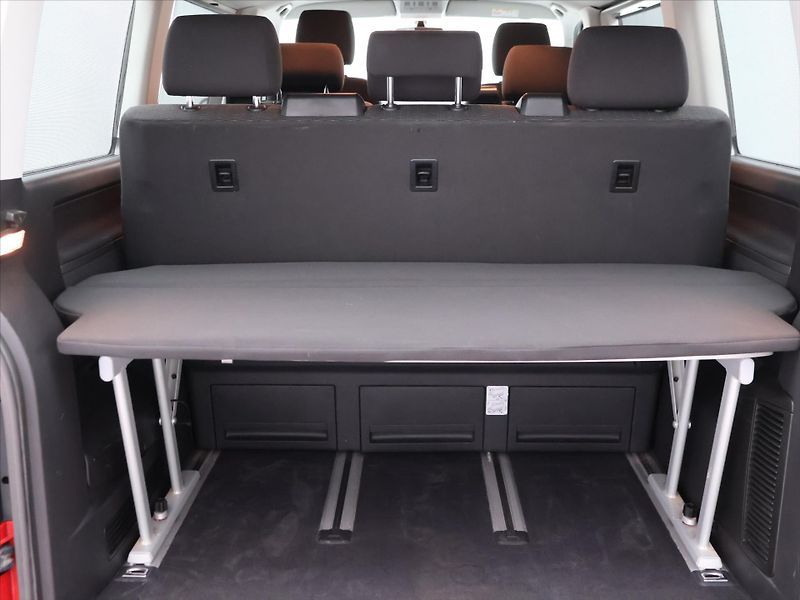 Volkswagen Multivan 2.0 TDI 150kW 7-Míst Tažné 1.M - fotka 10 z 25