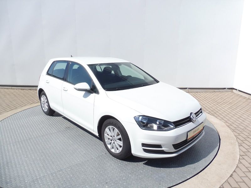 Volkswagen Golf (2017) Trendline 1,2 TSI 63kW - fotka 20 z 21