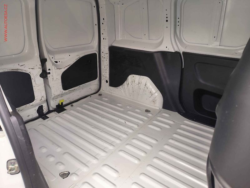 Citroën Berlingo (2021) 1.5HDi, 1.maj,ČR, AC, TZ, - fotka 9 z 24