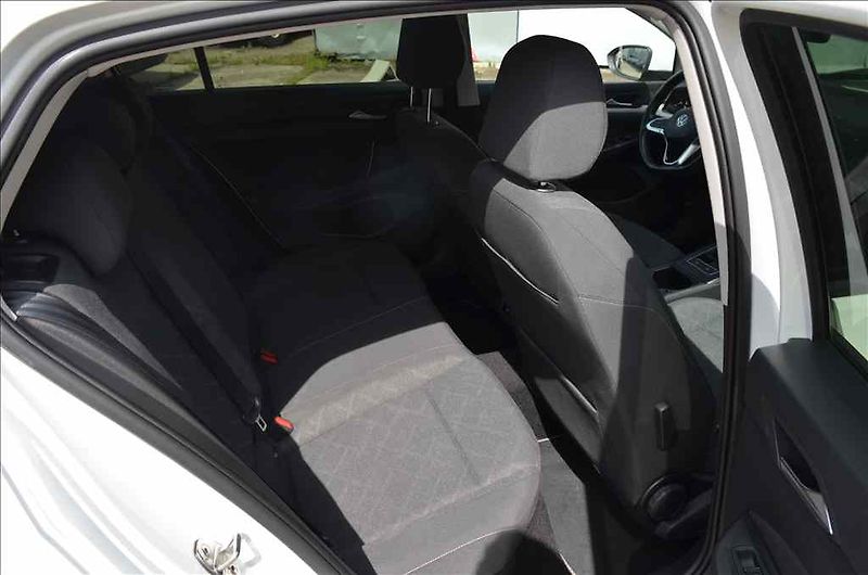 Volkswagen Golf (2021) KOMBI 1,0 TSI - fotka 17 z 20