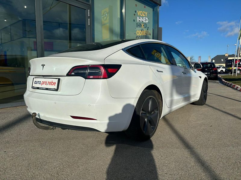 Tesla Model 3 SR Plus 60kWh 1.Maj TZ - fotka 4 z 23
