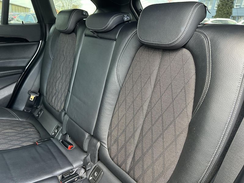 BMW X1 xDrive 20D AUTOMAT TEMPOMAT - fotka 31 z 47