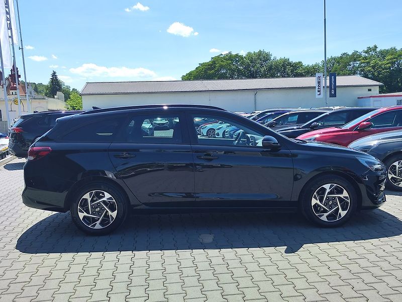 Hyundai i30 1.0 T-GDi/74kW Smart Climate - fotka 4 z 31