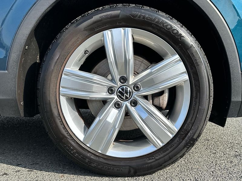 Volkswagen Tiguan ELEGANCE 1,4 TSI PHEV 6DSG 180 - fotka 10 z 23