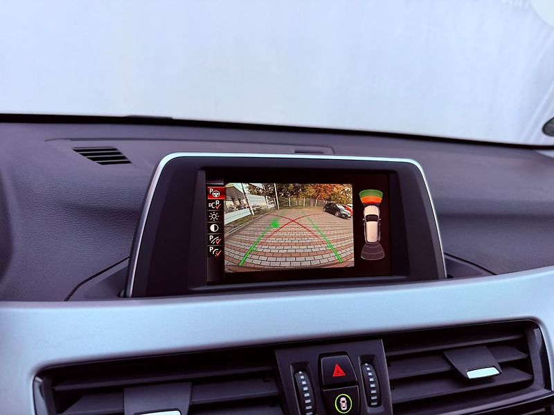 BMW X1 18i sDrive Aut., ČR - fotka 20 z 27