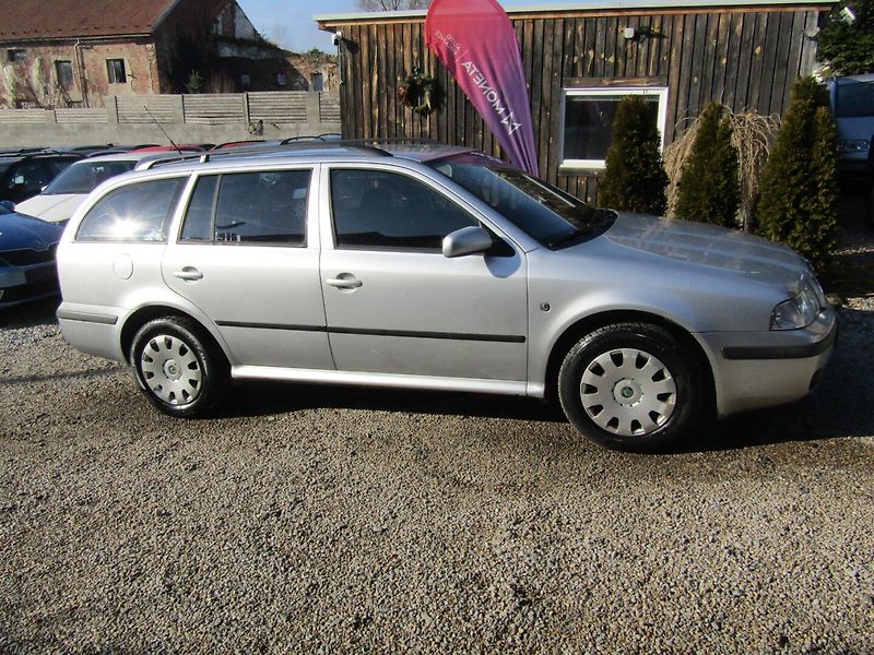 Škoda Octavia (2009) 1.9 TDI 74kW  BEZ KOROZE - fotka 8 z 33