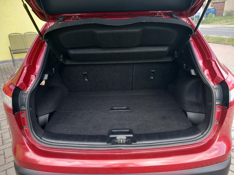 Nissan Qashqai (2014) MAX.VÝBAVA ! PO VELKÉM SERVISE - fotka 18 z 37