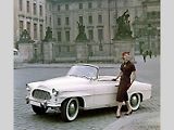 Škoda 450 s Miss USA 1957 Charlottou Sheffieldovou.