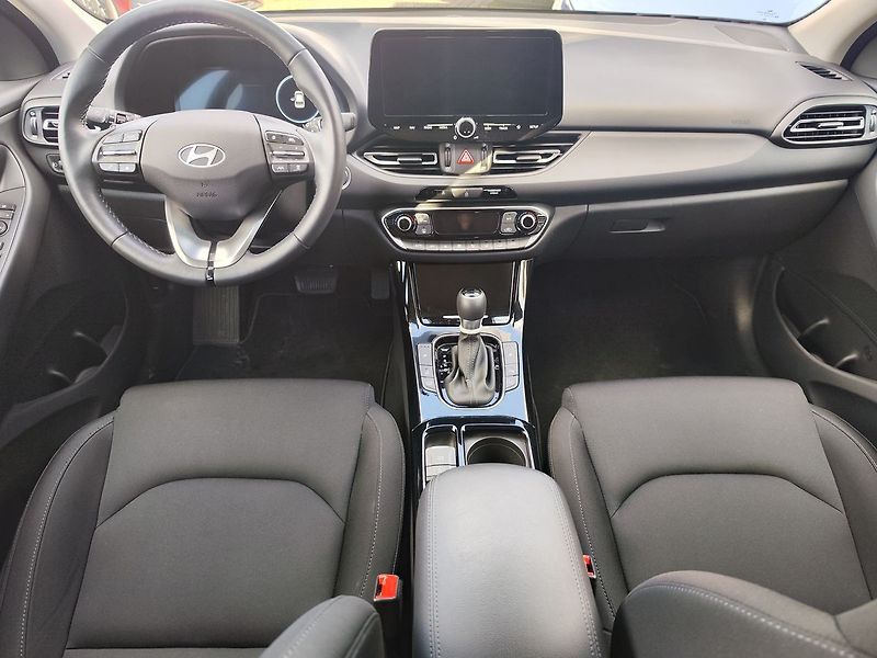 Hyundai i30 1.5 T-GDI/103kW Style DCT - fotka 13 z 31