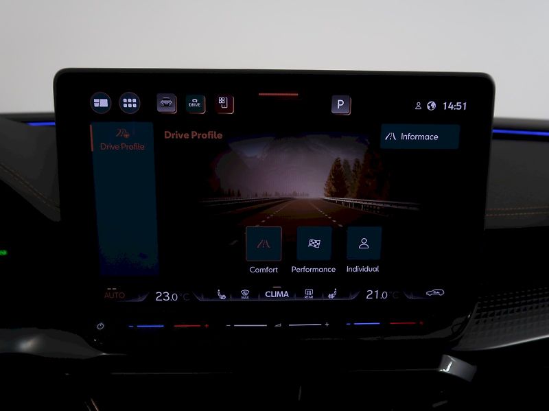 Cupra Leon (2025) ST 1.5 eTSI 110KW DSG - fotka 32 z 43