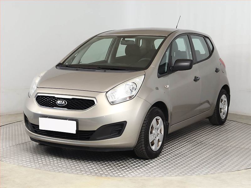 Kia Venga (2014) 1.4 CVVT - fotka 2 z 12