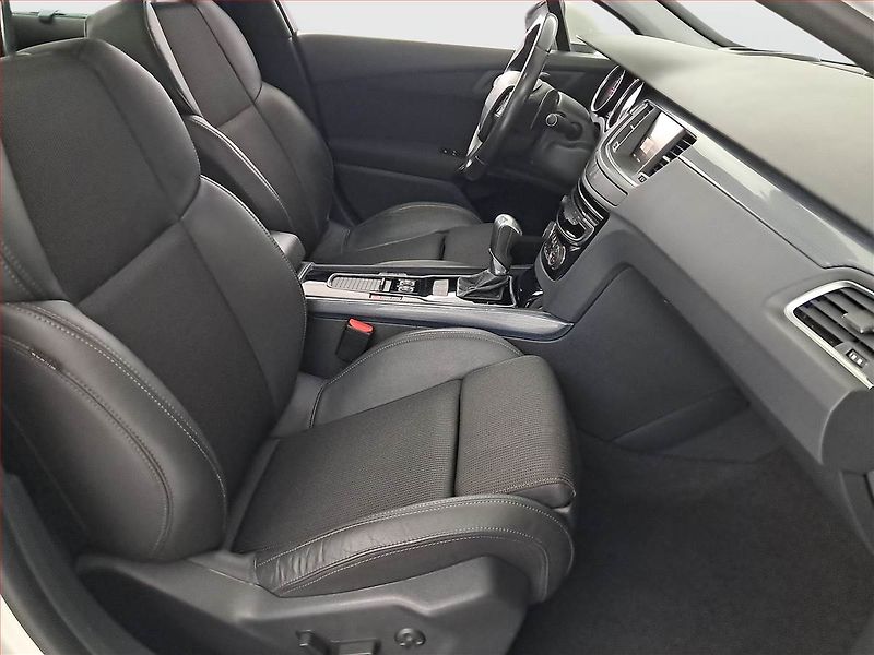 Peugeot 508 (2017) 2.0 BlueHDi, Automat, Navi - fotka 9 z 18