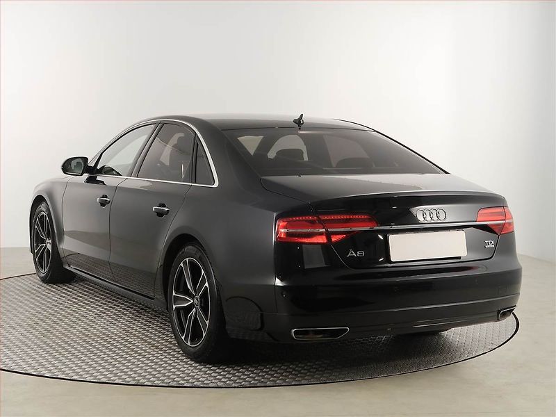 Audi A8 (2016) 3.0 TDI - fotka 4 z 20