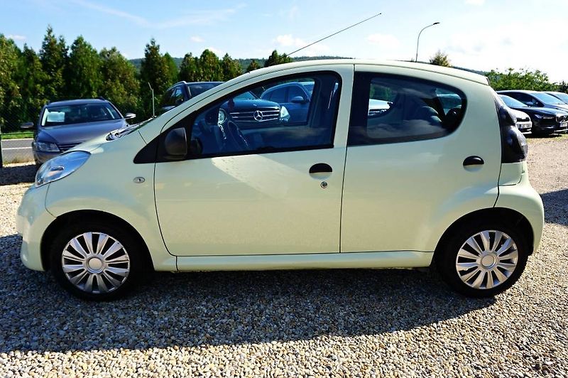 Citroën C1 (2009) 1,0 50 kW - fotka 7 z 26