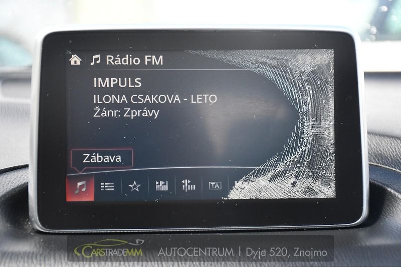 Mazda 3 2.0 SkyActiv-G120  - fotka 36 z 47