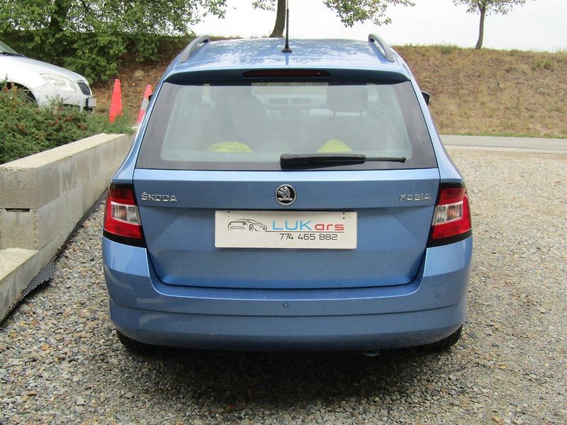 Škoda Fabia (2016) 1.2 TSI 66kW  ZIMNÍ+LETNÍ PNEU - fotka 12 z 36