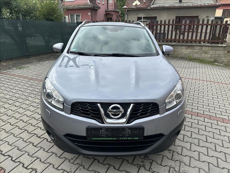 Nissan Qashqai 2,0 4x4 AUTOMAT TEKNA - fotka 10 z 37