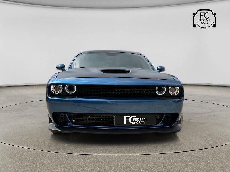 Dodge Challenger 5,7 L V8 HEMI - fotka 8 z 28