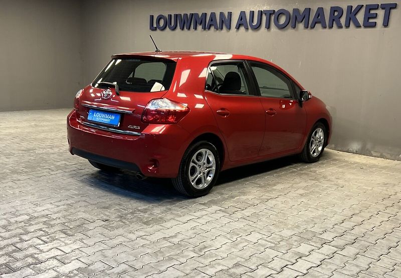 Toyota Auris 1,6 VVTi Luna - fotka 2 z 16
