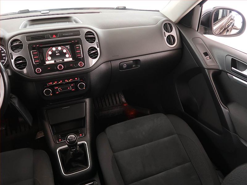 Volkswagen Tiguan (2014) 2.0 TDI, 4X4, Navi, Tempomat - fotka 8 z 18